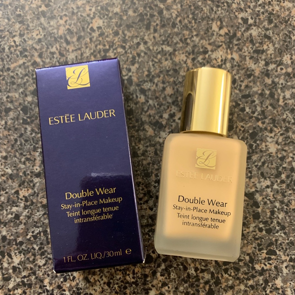 Estee Lauder Double Wear Stay-in-Place Makeup - Tan